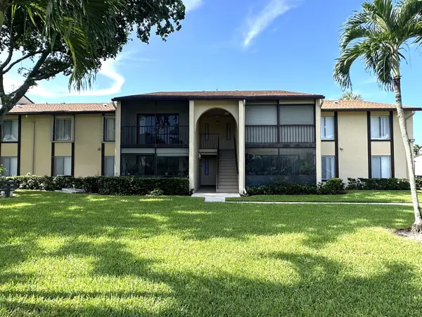 805 Sky Pine Way #F2, Greenacres, FL 33415