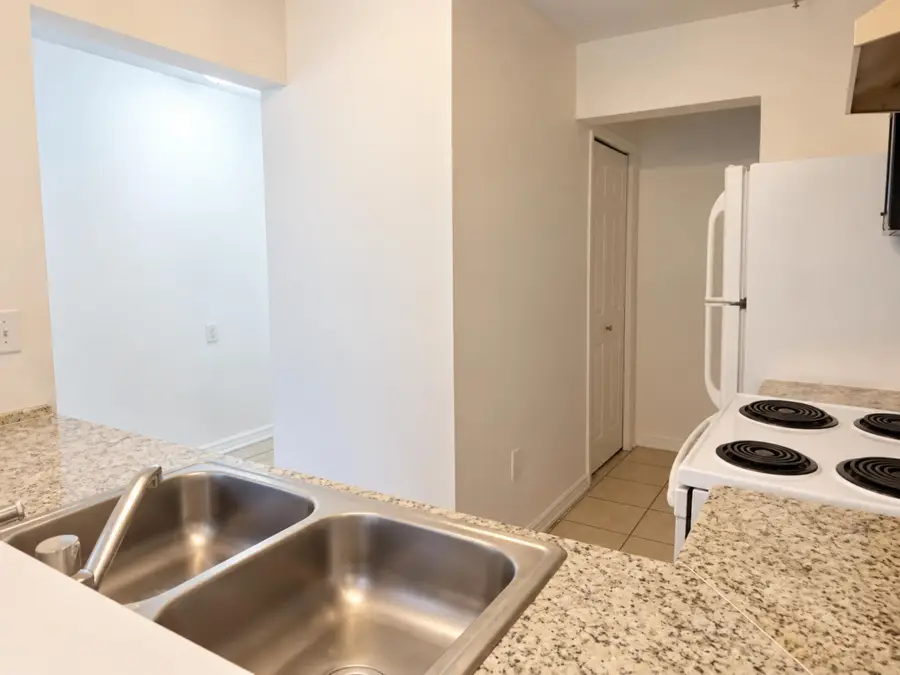 5220 Via Hacienda Circle #212, Orlando, FL 32839 - #2