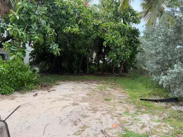 308 Balboa Street, Hollywood, FL 33019