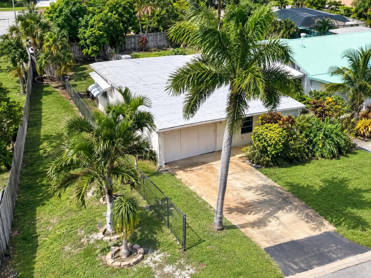 1075 James Road, Lantana, FL 33462 - #1