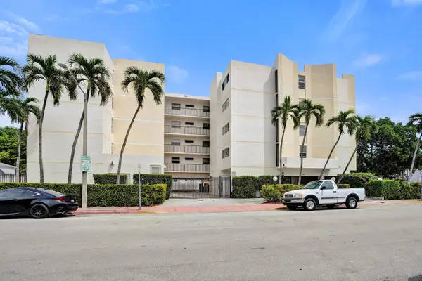 7601 Byron Avenue #3C, Miami Beach, FL 33141