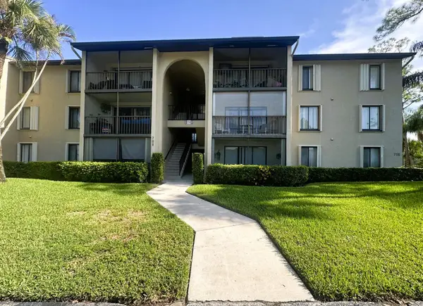 708 Sunny Pine Way #H2, Greenacres, FL 33415