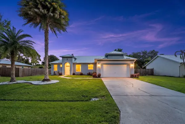 1731 SE Ridgewood Street, Port St Lucie, FL 34952