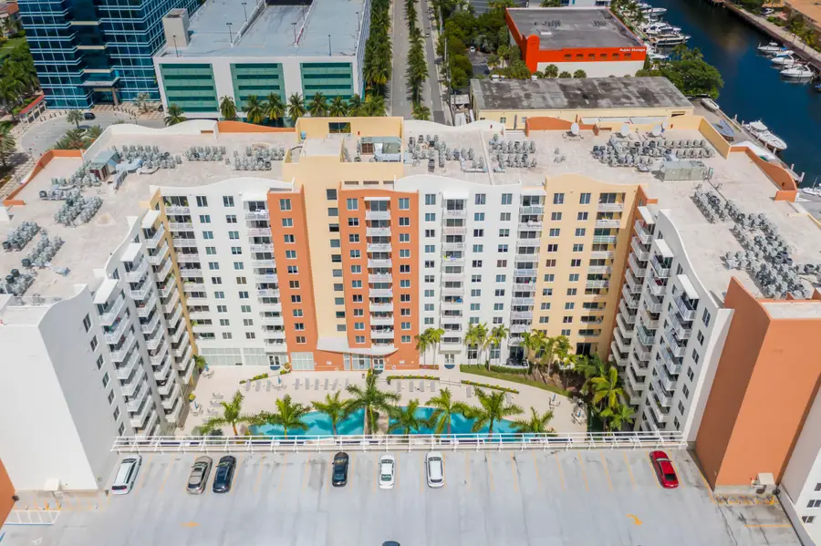 18800 NE 29th Avenue, Miami, FL 33180 - #3