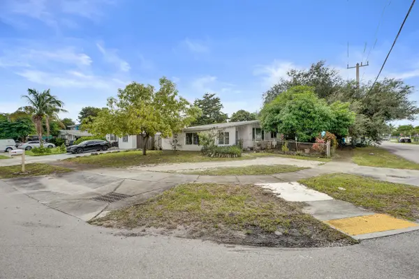 3630 SW 40th Street, West Park, FL 33023
