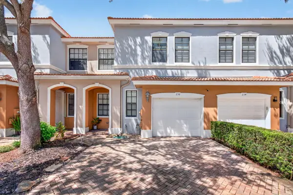 238 E Chrystie Circle, Delray Beach, FL 33484