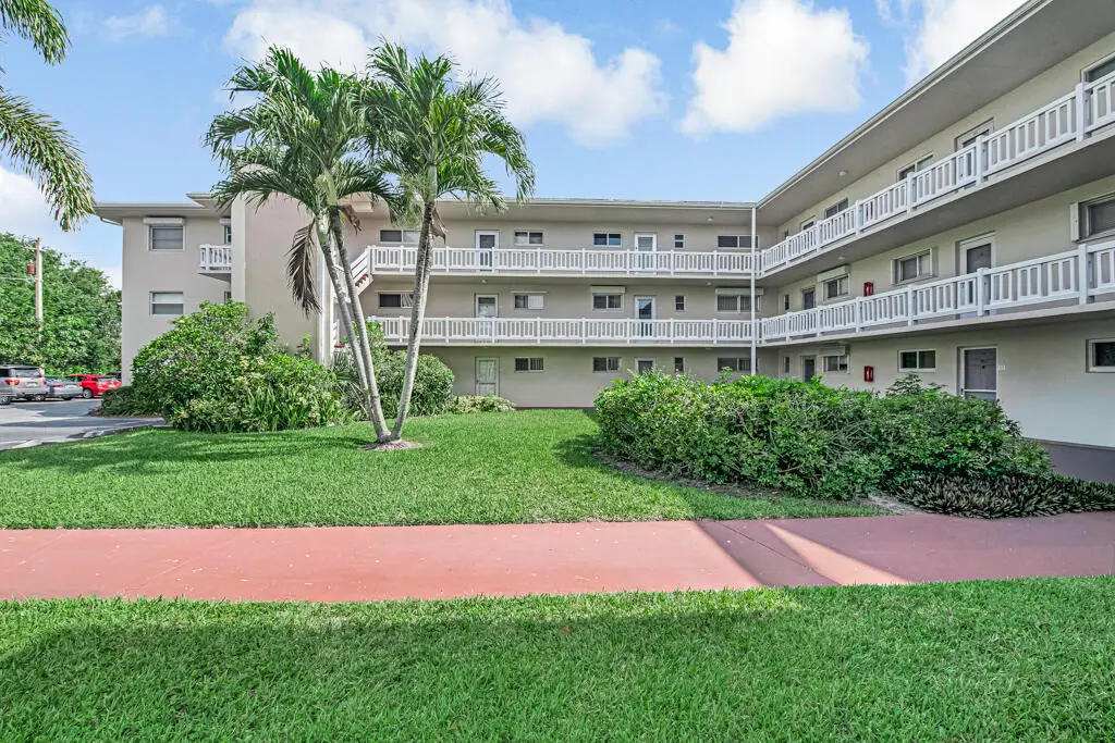 2855 Garden Drive S #102, Palm Springs, FL 33461 - #1