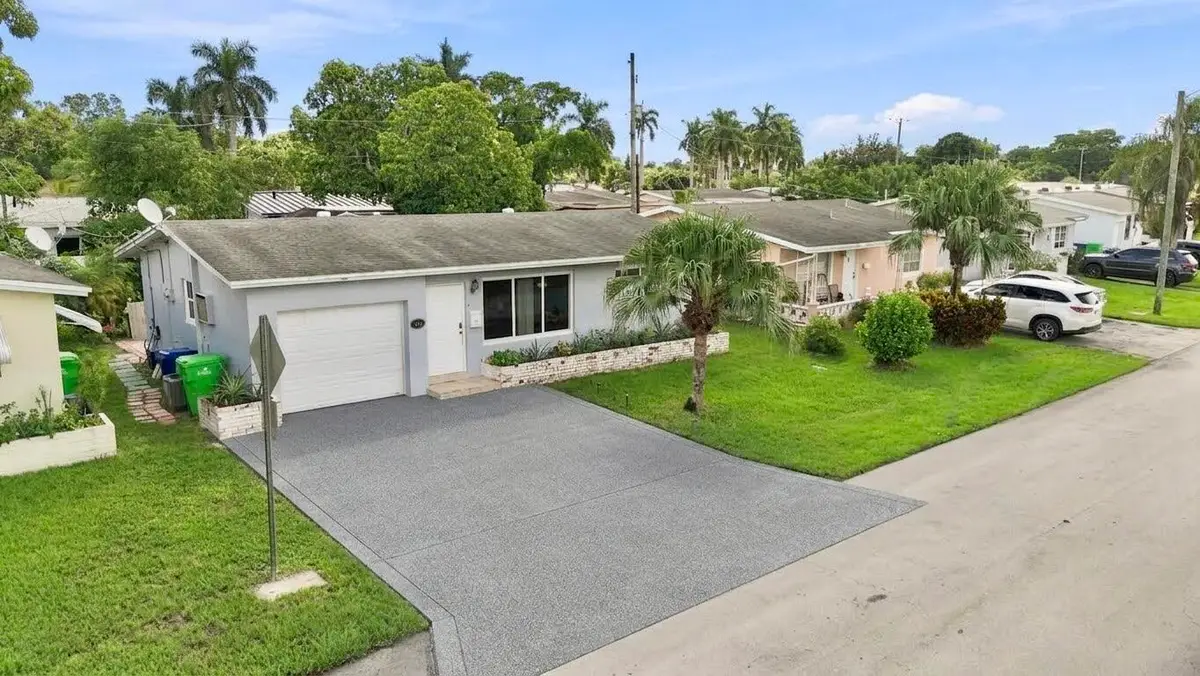 2294 NW 81st Terrace, Sunrise, FL 33322 - #1