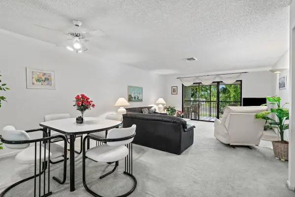 36 Stratford Lane W #F, Boynton Beach, FL 33436