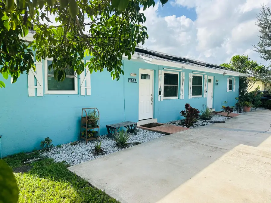 1657 Magnolia Lane, West Palm Beach, FL 33417 - #2