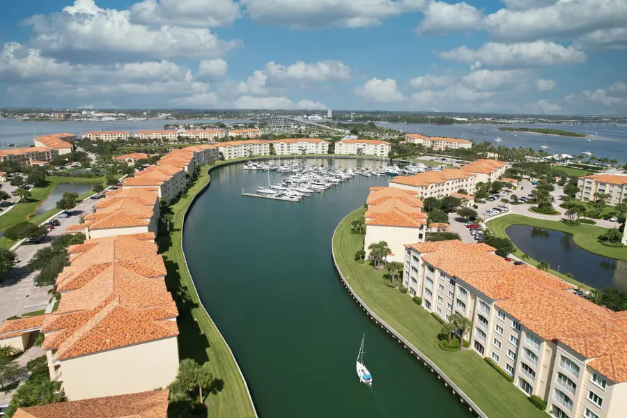 34 Harbour Isle Drive W #204, Fort Pierce, FL 34949 - #3
