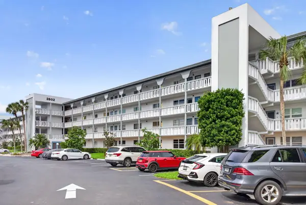 2802 Victoria Way #O3, Coconut Creek, FL 33066