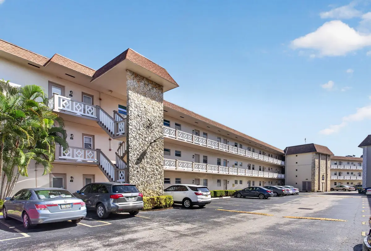 5181 W Oakland Park Boulevard #104, Lauderdale Lakes, FL 33313 - #1