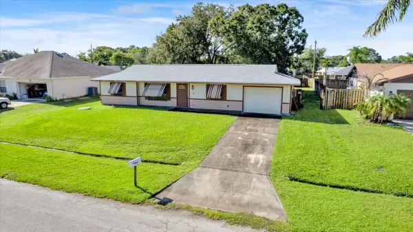 412 SE Dalva Avenue, Port St Lucie, FL 34984
