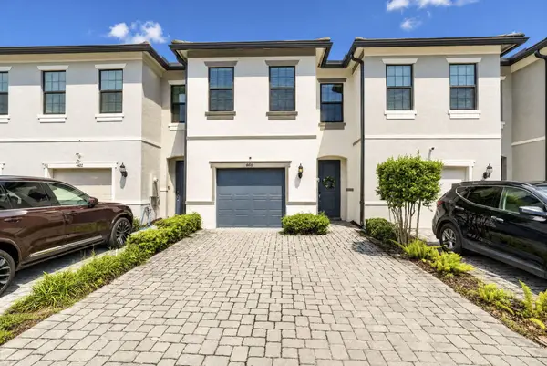 4416 Appleton Circle E, Oakland Park, FL 33309