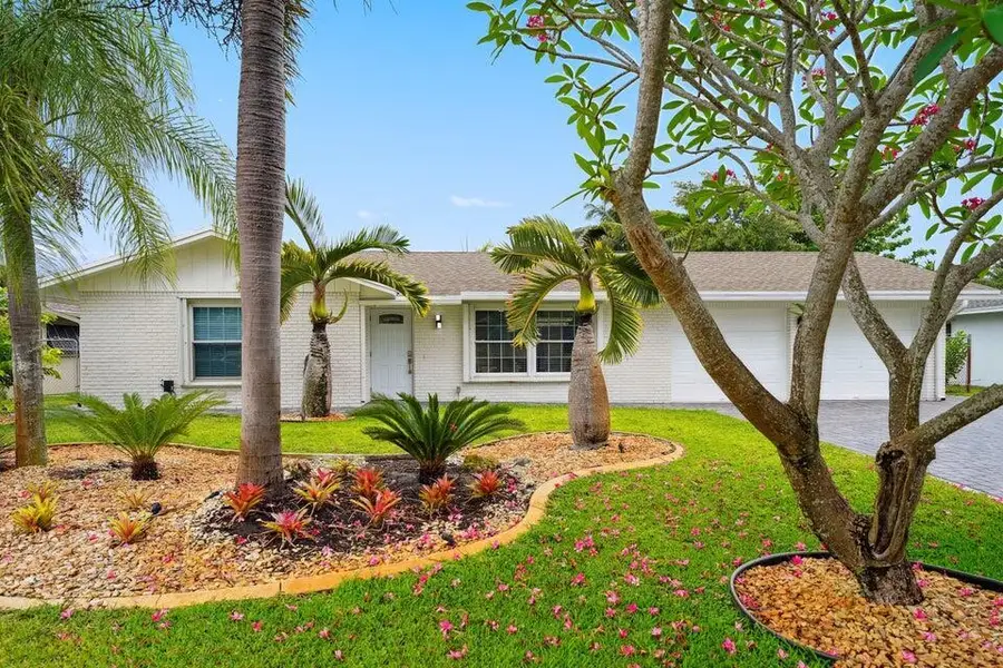 4091 Lakespur Circle N, Palm Beach Gardens, FL 33410 - #3