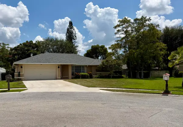 1835 Moonflower Circle, Wellington, FL 33414