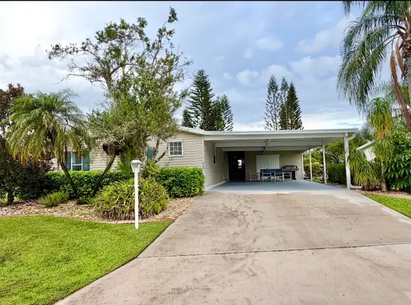 8110 9th Hole Drive, Port St Lucie, FL 34952