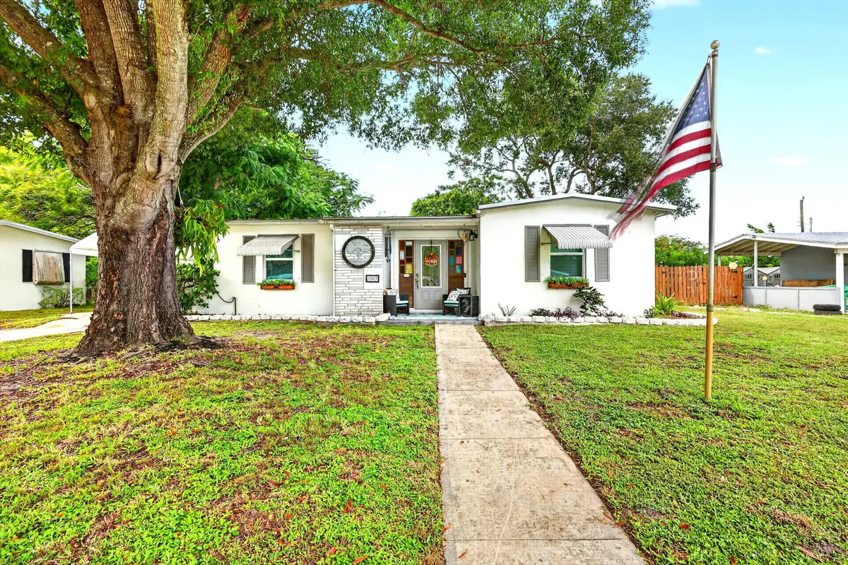 185 SE Serenata Court, Port Saint Lucie, FL 34983 - #1
