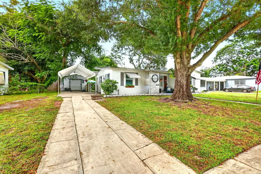 185 SE Serenata Court, Port Saint Lucie, FL 34983 - #2