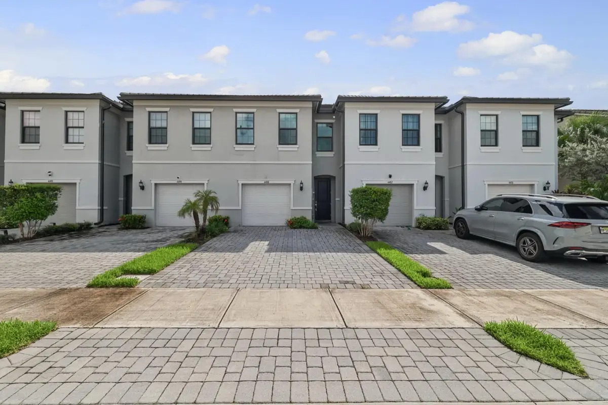 4488 Appleton Circle E, Oakland Park, FL 33309 - #1