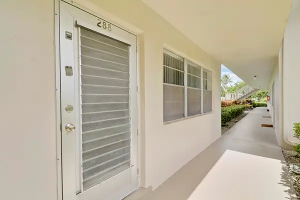 288 Northampton #O, West Palm Beach, FL 33417