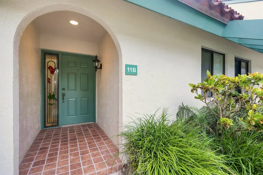 11 Lexington Lane E #B, Palm Beach Gardens, FL 33418 - #3
