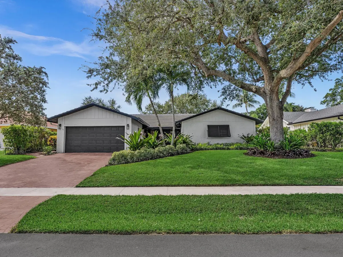 3264 Lakeview Drive, Delray Beach, FL 33445 - #1