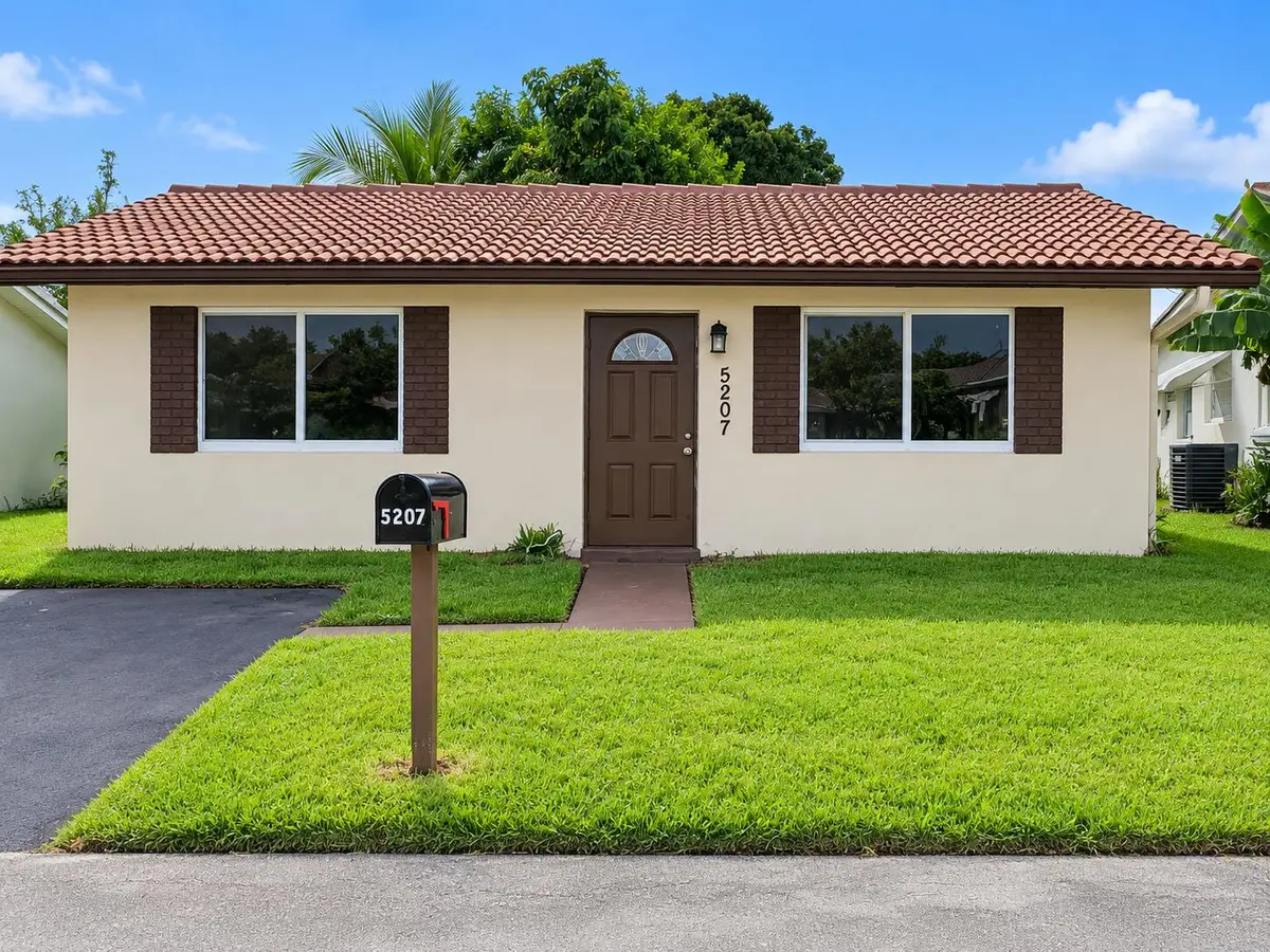 5207 NW 28th Avenue, Tamarac, FL 33309 - #1