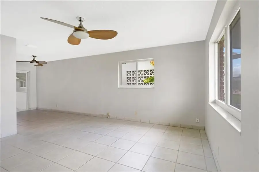 5207 NW 28th Avenue, Tamarac, FL 33309 - #2