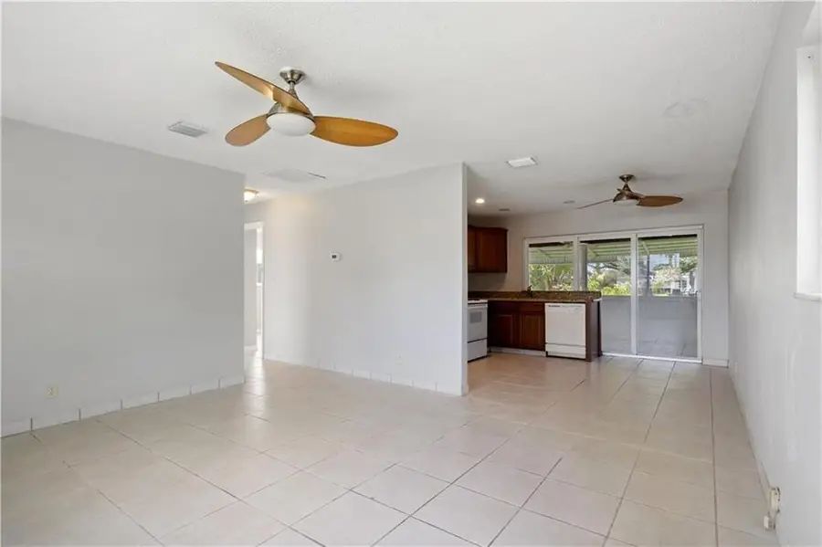 5207 NW 28th Avenue, Tamarac, FL 33309 - #3
