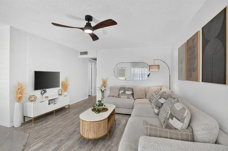 539 Durham S, Deerfield Beach, FL 33442 - #2