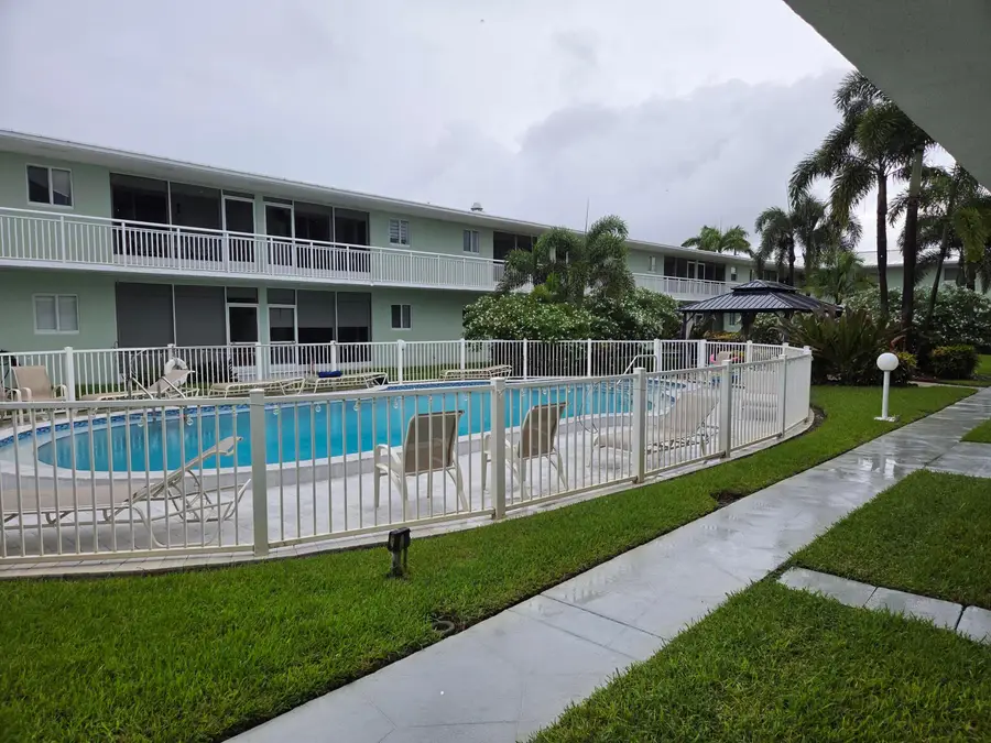 2100 NE 38th Street #110, Lighthouse Point, FL 33064 - #3