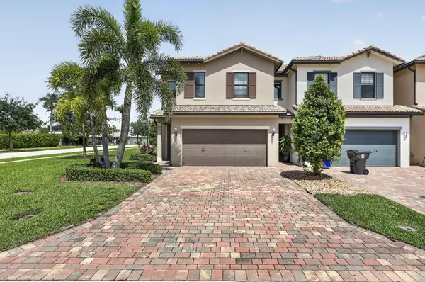 8245 Cadre Noir Road, Lake Worth, FL 33467