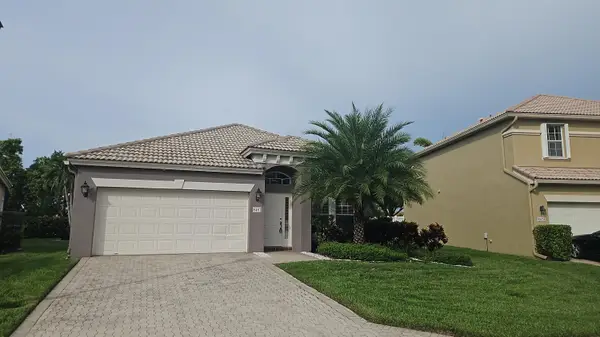 8481 Via D Oro, Boca Raton, FL 33433