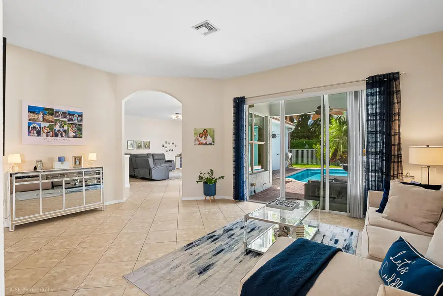 127 Palm Beach Plantation Boulevard, West Palm Beach, FL 33411 - #3
