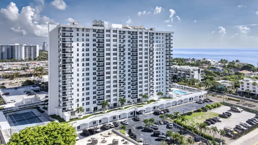 3015 N Ocean Boulevard #8B, Fort Lauderdale, FL 33308 - #2