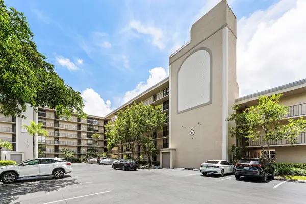 8 N Royal Palm Way #6040, Boca Raton, FL 33432