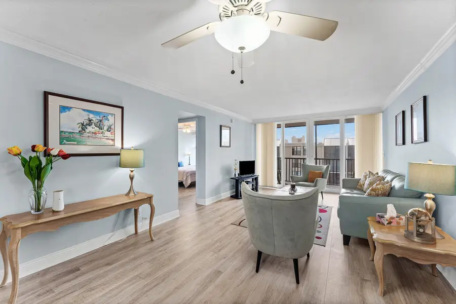 8 N Royal Palm Way #6040, Boca Raton, FL 33432 - #2