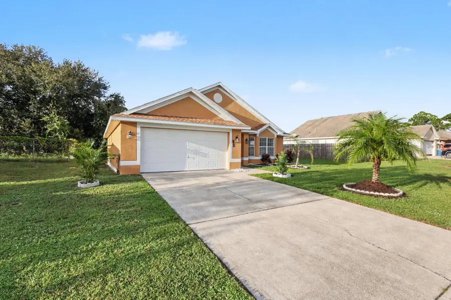 301 Bougainvillea Street Nw, Palm Bay, FL 32907 - #3