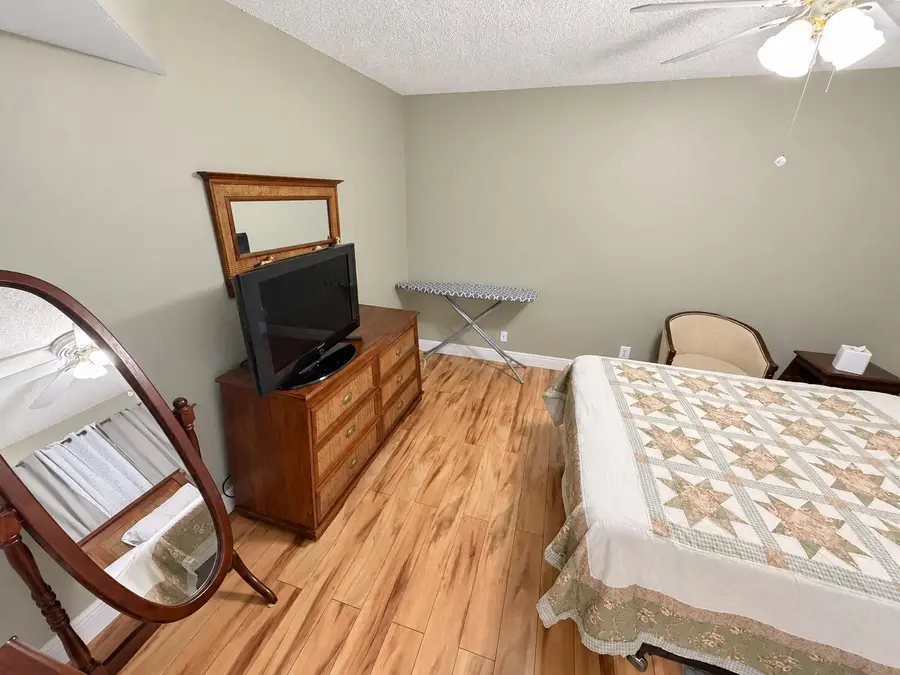 3810 Via Poinciana #303, Greenacres, FL 33467 - #3