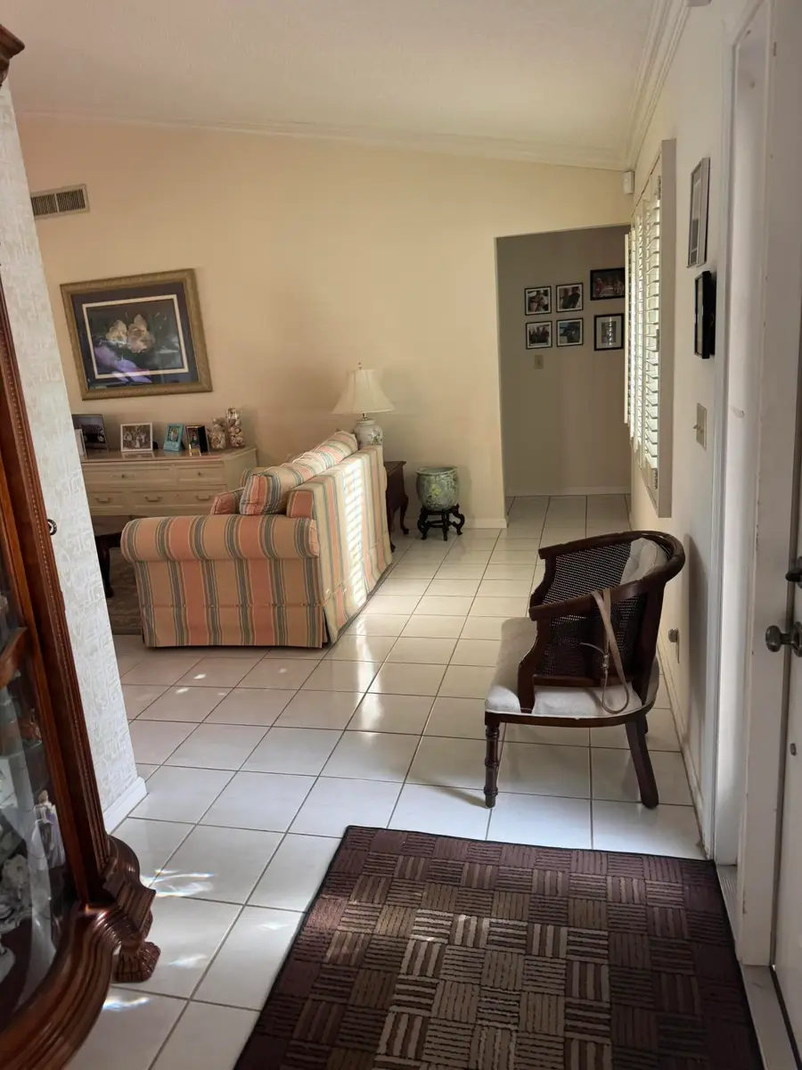 10548 Greentrail Drive S, Boynton Beach, FL 33436 - #3