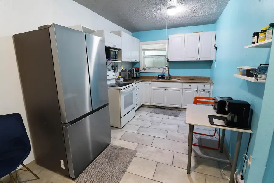 207 SW 4th Street, Deerfield Beach, FL 33441 - #2