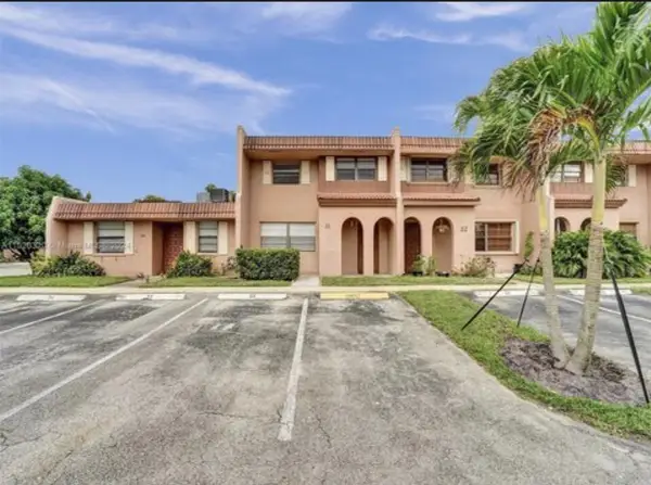 31 Seville Circle #2-49, Davie, FL 33324