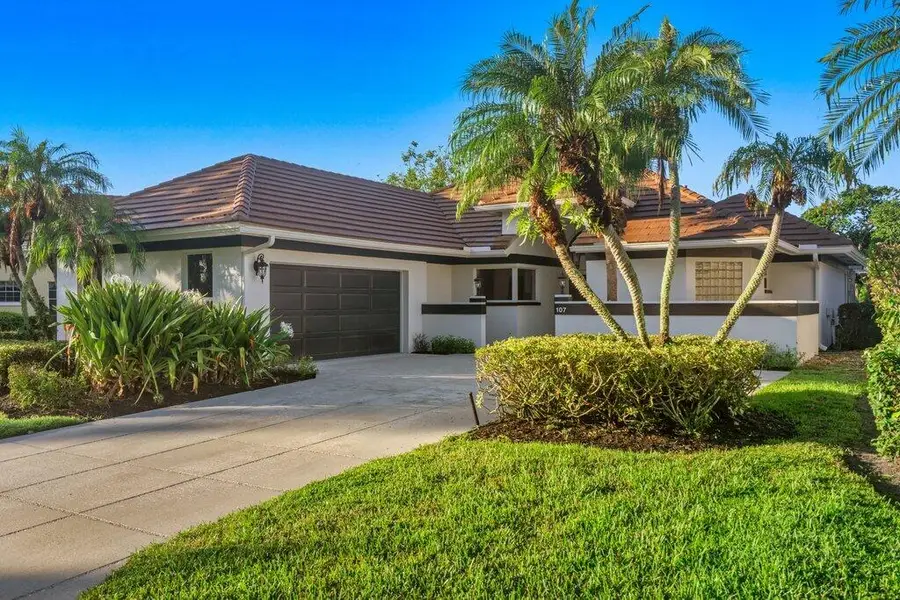 107 Golfview Court, Palm Beach Gardens, FL 33418 - #2