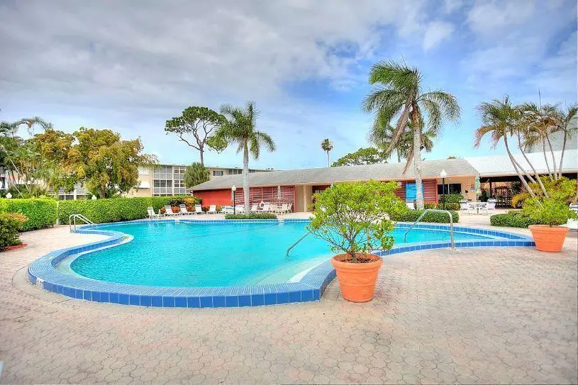 2562 Garden Drive N #204, Lake Worth, FL 33461 - #2