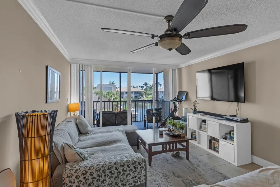 6 Royal Palm Way #307, Boca Raton, FL 33432 - #3