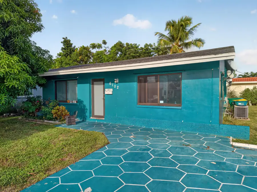 6102 NW 69th Avenue, Tamarac, FL 33321 - #2