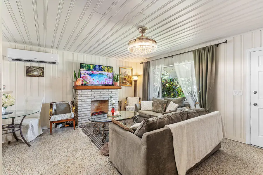 418 Kern Street, West Palm Beach, FL 33405 - #3