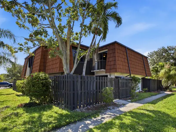 6345 Red Pine Lane #A, Greenacres, FL 33415